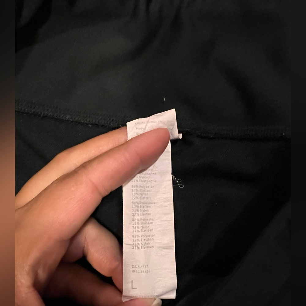 Fabletics bundle!! - Picture 6 of 16